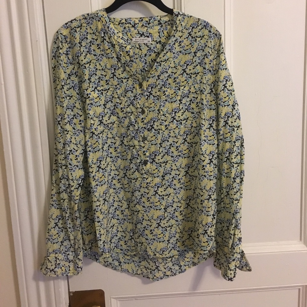 Equipment floral silk popover blouse. M.
